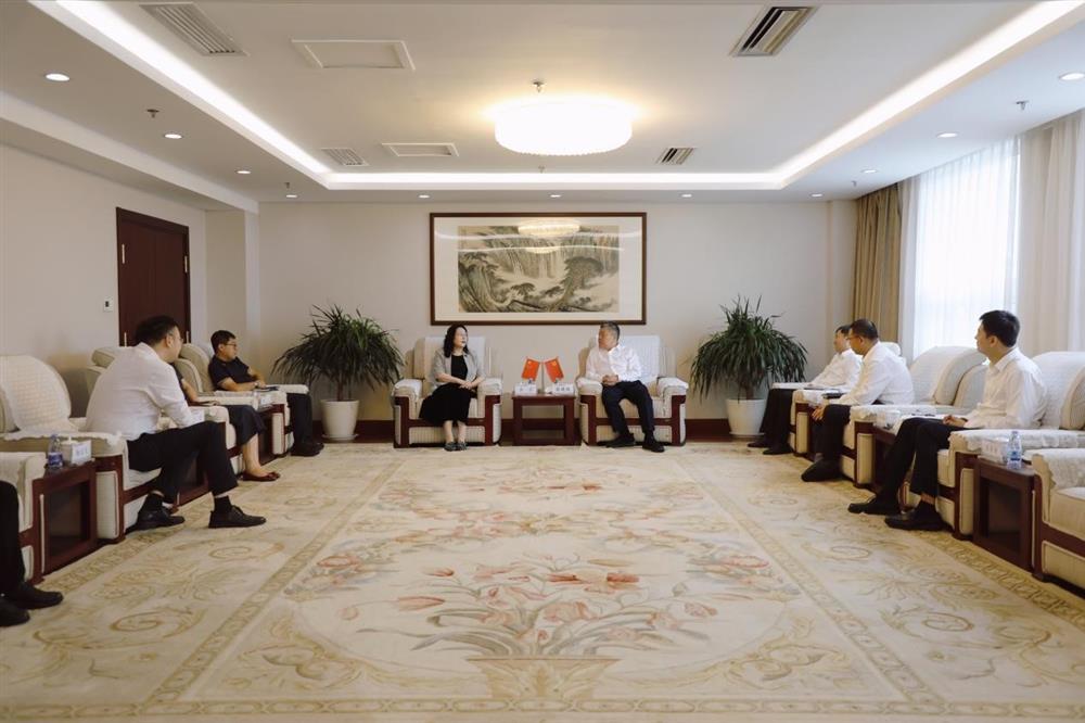 深化銀企合作、共繪發(fā)展藍(lán)圖！ 濟(jì)南產(chǎn)發(fā)集團(tuán)與工商銀行濟(jì)南分行開展深化座談